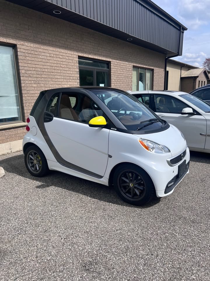 2014 Smart Fortwo Pure CERTIFIED photo 3